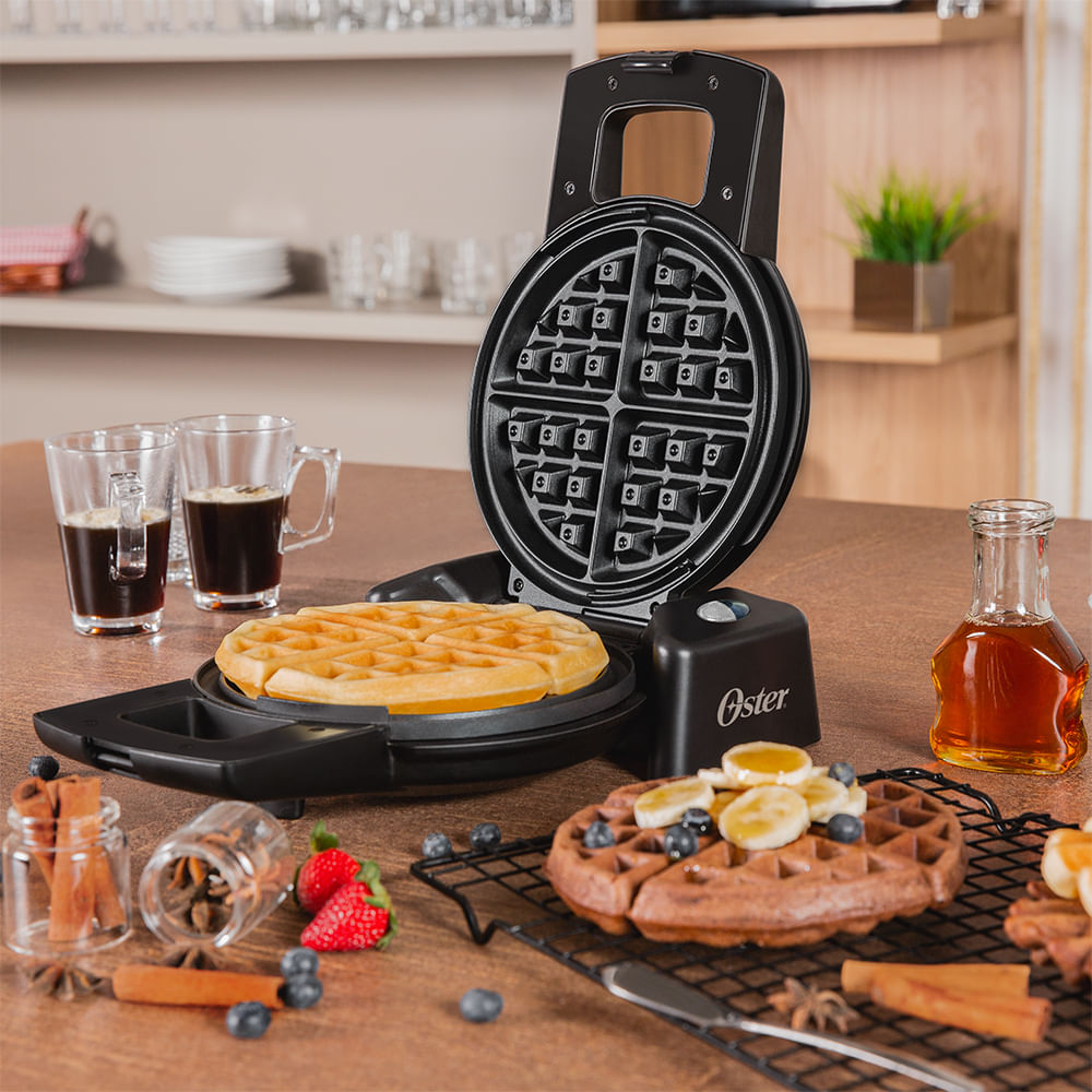 Máquina de Waffle Oster Perform 180 Preto